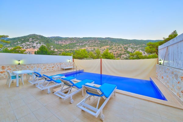 Villa Pete-1, Kalkan Bölgesinde, 2 Odalı, Jakuzili 3