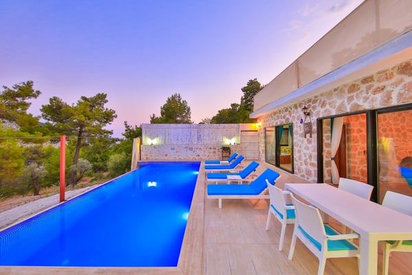 Villa Pete-1, Kalkan Bölgesinde, 2 Odalı, Jakuzili 1