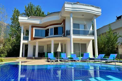 Villa Liya, Korunaklı Havuzlu, Markete Yakın, Şömineli Villa 2