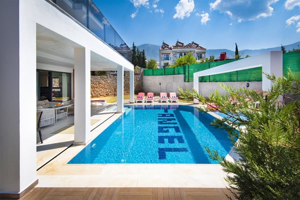 Villa Bahama-3, Geniş Havuzlu, Merkezi Konumda Eşsiz Villa 3