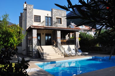 Villa Pati, Altı Kişilik, Geniş Havuzlu, Doğa İçerisinde Villa 1