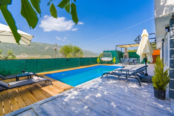 Villa Petra-1, İki Odalı, Korunaklı ve Jakuzili 2