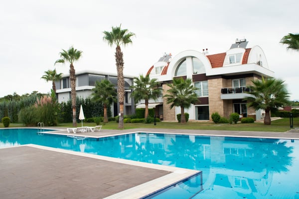 Villa Brigitte, Belek'te, Ortak Havuzlu, 4 Odalı, 7 Kişilik Lüks Apart 1