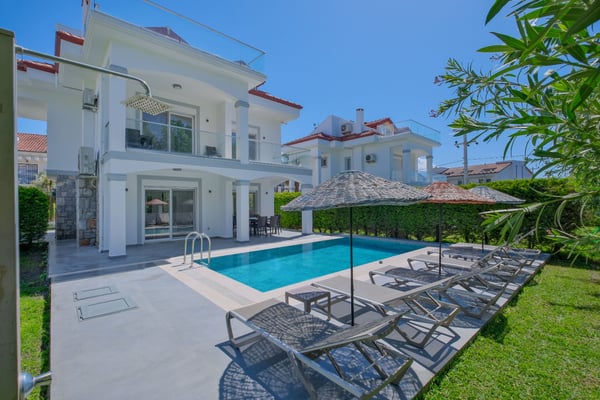Villa Maya-1, Doğa İçerisinde, Restorana Yakın, Jakuzili Villa 2