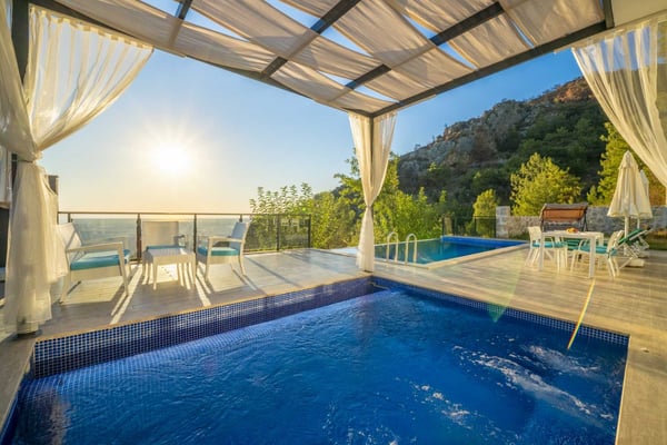 Villa Felis, Kalkan Bölgesinde, İki Odalı, Korunaklı Havuzlu 3