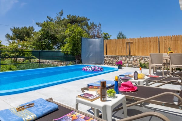Villa Mariah, Kalkan Bölgesinde, İki Odalı, Jakuzili, Doğa İçerisinde Villa 2
