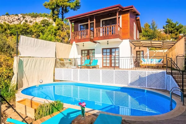 Villa Loren‑2, Isıtmalı Havuz & Deniz Manzaralı 1