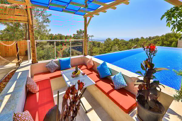 Villa Lovely, Kalkan Bölgesinde, Kapalı Havuzlu, Çift Jakuzili ve Saunalı Lüks Villa 2