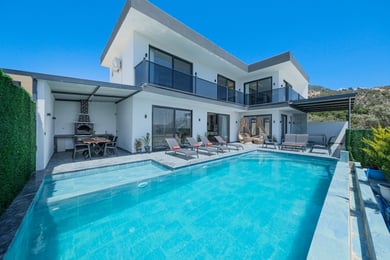 Villa Notos-2, Kalkan Bölgesinde, 2 Odalı, Isıtmalı Havuz, Jakuzi, Hamam ve Saunalı 1
