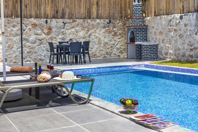 Villa Yek-2, Jakuzili, Korunaklı Havuzlu, Balayı Villası 2