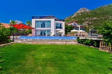 Villa Cream, Kalkan Merkezde, Deniz Manzaralı ve 6 Odalı 3