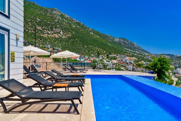 Villa Cream, Kalkan Merkezde, Deniz Manzaralı ve 6 Odalı 3