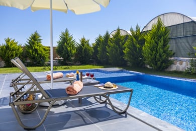 Villa Yek-1, Jakuzili, Korunaklı Havuzlu, Balayı Villası 2