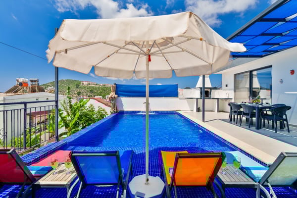 Villa Uranos, Kalkan Bölgesinde, İki Odalı, Korunaklı Havuzlu, Balayına Uygun Villa 2