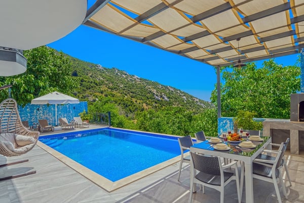 Villa Poseidon, Deniz Manzaralı & Jakuzi, 2 Odalı 3