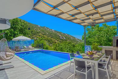 Villa Poseidon, Deniz Manzaralı & Jakuzi, 2 Odalı 3