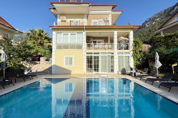 Villa Alpova, Fethiye Bölgesinde, Altı Odalı, Ölüdeniz'e Yakın 1