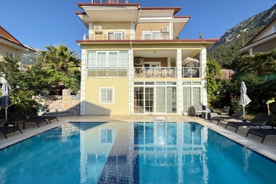 Villa Alpova, Fethiye Bölgesinde, Altı Odalı, Ölüdeniz'e Yakın 1