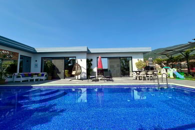 Villa Karnaval, Korunaklı Havuzlu, Jakuzili, Sinema Odalı Villa 3