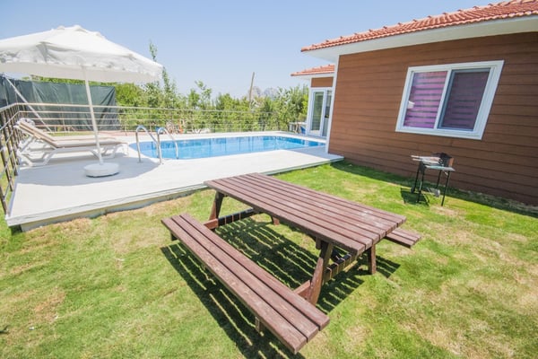 Villa Şiar-1, Havalaanına ve Restorana Yakın, Süit Odalı 3
