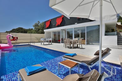 Villa Philia, Korunaklı Balayı, Jakuzi, Sinema Odası 1