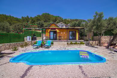 Villa Matmazel-2, Deniz Manzaralı, Muhafazakar Bungalov 2