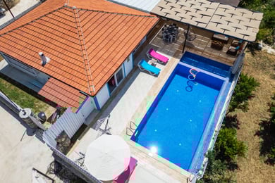 Villa Mine-1, Isıtmalı Havuzlu, 2 Odalı ve Muhafazakar 1