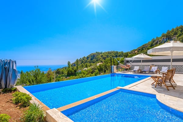 Villa Diyar, Kalkan Bölgesinde, 4 Odalı, Kapalı Havuzlu 2