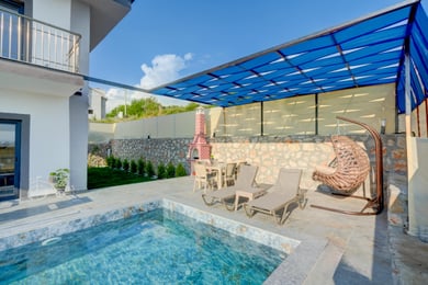 Villa Ersena-2, Doğa İçinde, Korunaklı ve Jakuzili 2