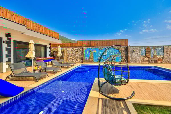 Villa Palmatom-2, Isıtmalı Korunaklı Havuzlu, Süit Odalı, Jakuzili Villa 1