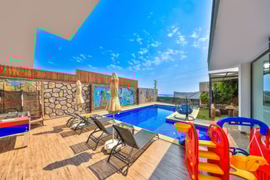 Villa Palmatom-2, Isıtmalı Korunaklı Havuzlu, Süit Odalı, Jakuzili Villa 2