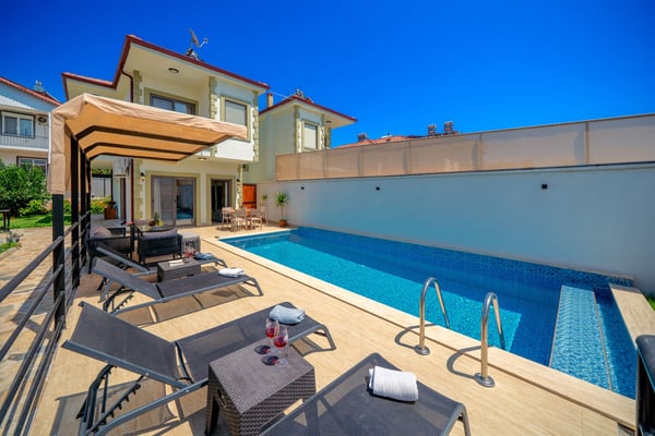Villa Unedo-1, Korunaklı Havuzlu, Doğa İçerisinde, Jakuzili Villa 3