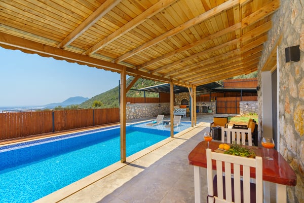 Villa Daimos-2, Jakuzili, Doğa İçerisinde ve Balayına Uygun 3