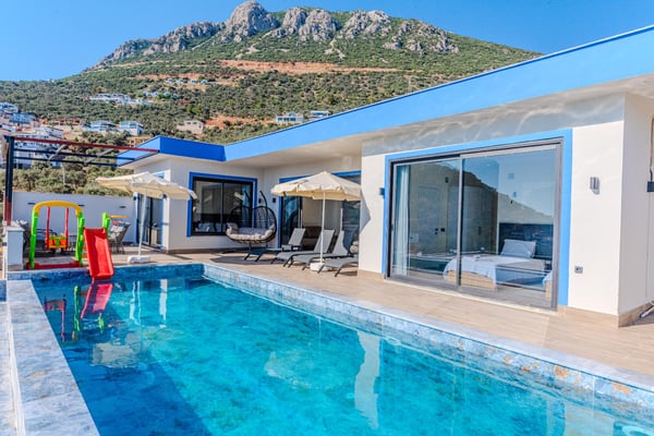 Villa Fon-1, Jakuzili, Deniz Manzaralı ve 2 Odalı, 1