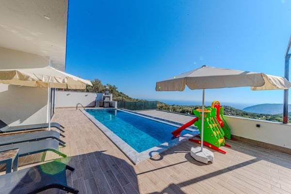 Villa Fon-1, Jakuzili, Deniz Manzaralı ve 2 Odalı, 3