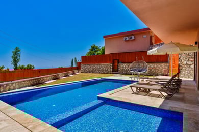 Villa Kavun-1, Jakuzili, Doğa İçinde ve 3 Odalı 2