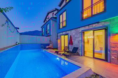 Villa Acantha-1, 3 Odalı ve Jakuzili 2