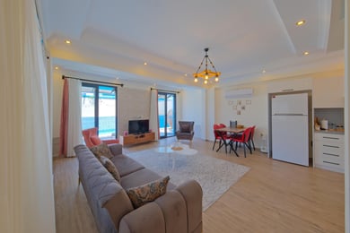 Villa Acantha-1, 3 Odalı ve Jakuzili 3