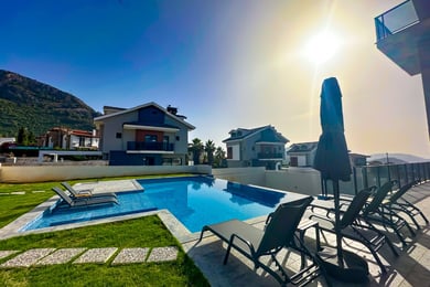 Villa Cosmo, 5 Odalı, Hamam ve Saunalı, Çift Havuzlu 3