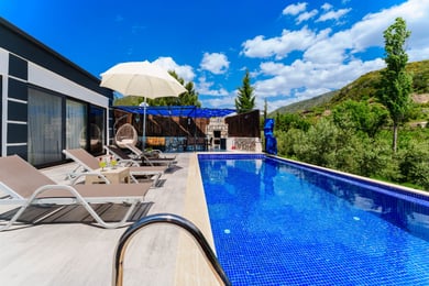 Villa Sonic-1, Doğa İçerisinde, 2 Odalı ve Jakuzili 2