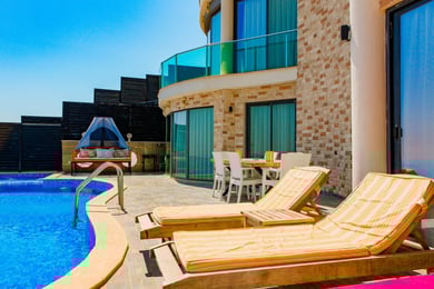 Villa Ahenk, Geniş Korunaklı Havuzlu, Deniz Manzaralı Villa 2