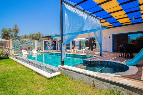 Villa Pomona, Kalkan Bölgesinde, 2 Odalı, Jakuzili 1