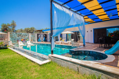 Villa Pomona, Kalkan Bölgesinde, 2 Odalı, Jakuzili 1