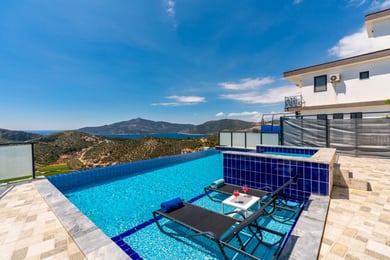 Villa Niko, 2 Odalı, Deniz Manzaralı, Jakuzili 2