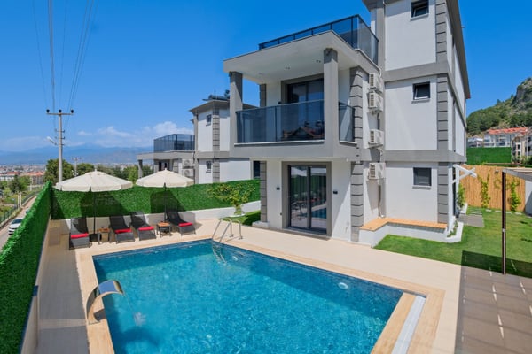 Villa Yakari-2, Jakuzili, Korunaklı, Merkezi Konumda 1