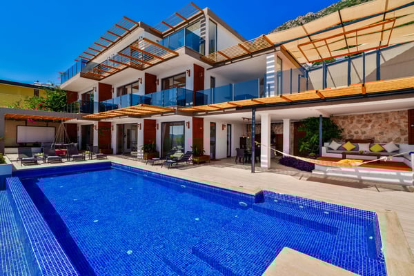 Villa Rocco-1, Deniz Manzaralı, Çift Havuzlu, Lüks Villa 2