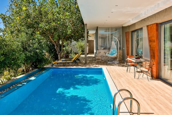 Villa Rocco Loft, Isıtmalı Havuzlu ve Deniz Manzaralı 3