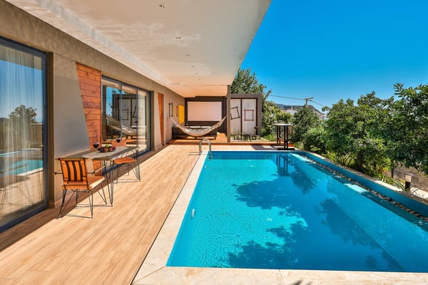 Villa Rocco Loft, Isıtmalı Havuzlu, Deniz Manzaralı 1