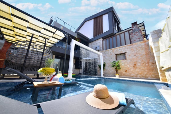 Villa Othello-1, Çift Havuzlu, Saunalı ve Jakuzili 1