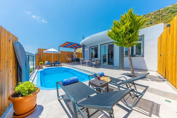 Villa Suzan, Kalkan Bölgesi`nde, Jakuzili ve 2 Odalı 1